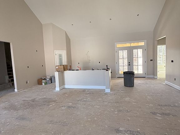 3rd image of 1238 Breeden Rd