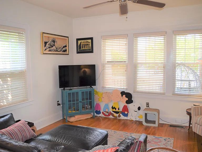 810 Brandon Ave — Photo 2