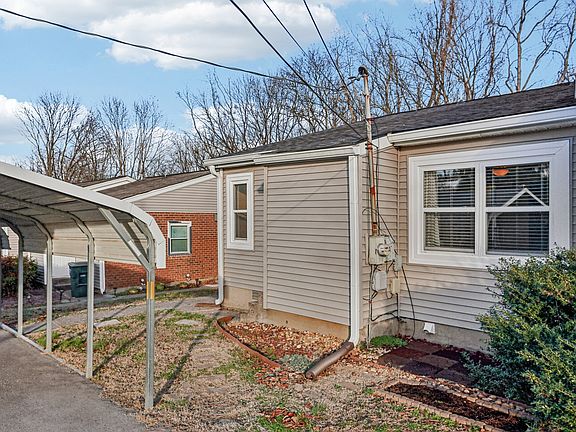 5th image of 4614 Woodside Dr