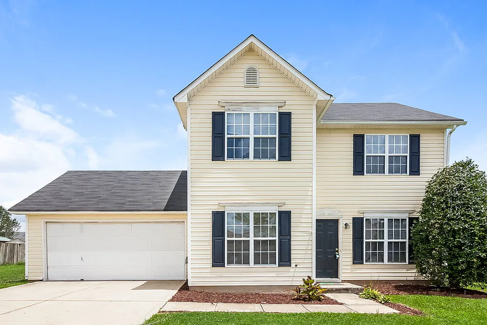3 bed, 2.5 bath, 1413 sqft, $1,950 — Photo 1