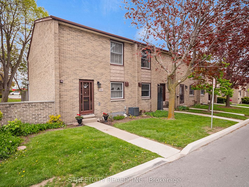 1st image of 600 Wonderland Rd S