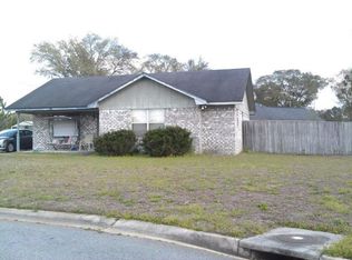 931 Ruth Dr, Hinesville, GA 31313