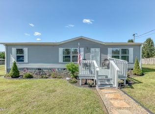 109 Lakeview Ln, Johnson City, TN 37615