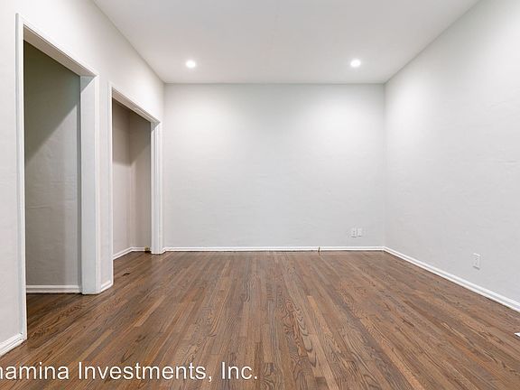 3rd image of 963 N Doheny Dr #6442930