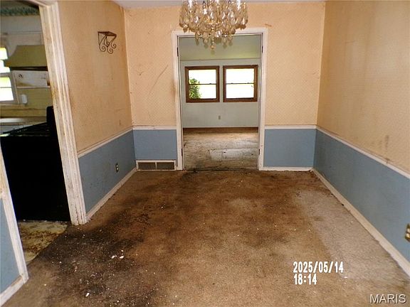 5th image of 15 Shireford Ln