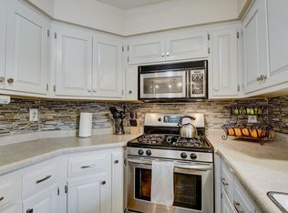 4877 S 20th St, Milwaukee, WI 53221