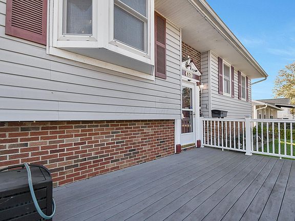 3rd image of 971 Cherrydale Ave