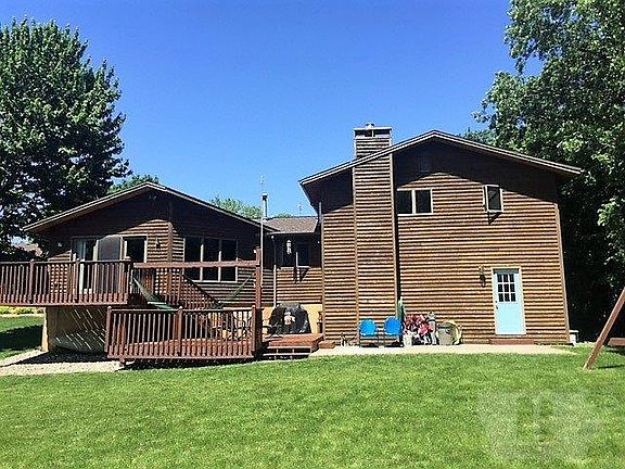2nd image of 1108 8th Ave SW