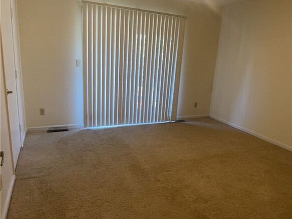 4th image of 1411 Slate Run Road #19