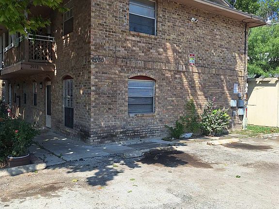 2nd image of 2030 Anchor Dr APT 2