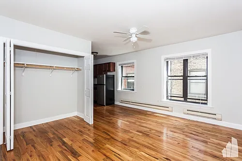 800 W Cornelia Ave #206 Photo 1