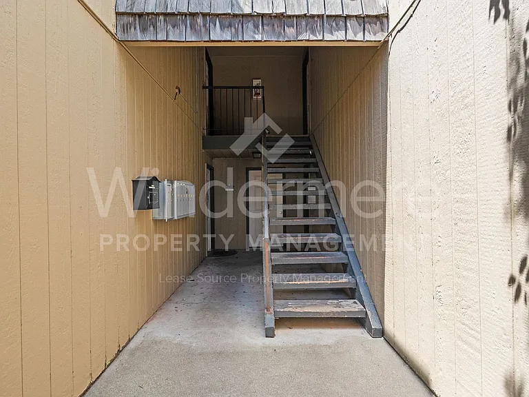 13208 E Skyview Ave — Photo 7