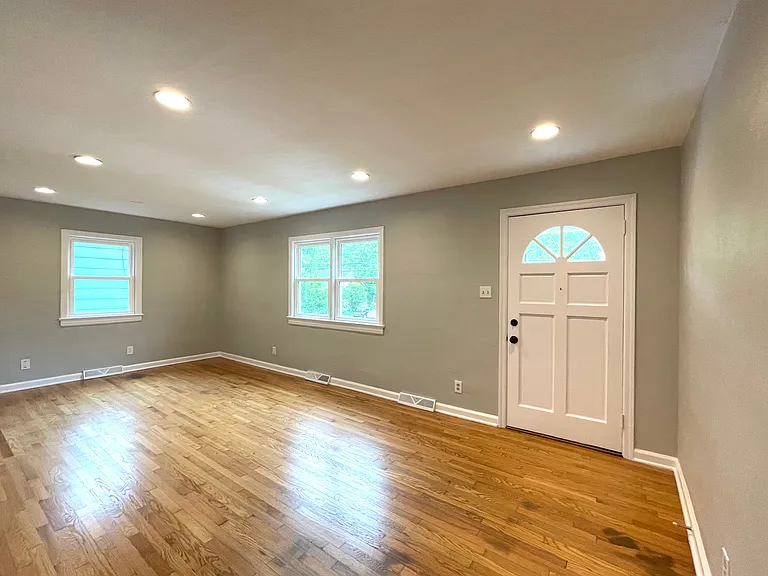 4607 Fairmont Ave — Photo 12