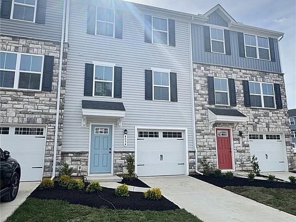 2nd image of 4034 Hemlock Ct