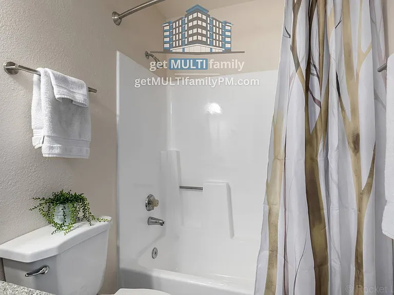 11640 N 51st Ave #237 — Photo 7