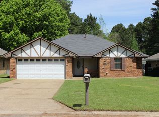9021 Hollow Bluff Dr, Haughton, LA 71037