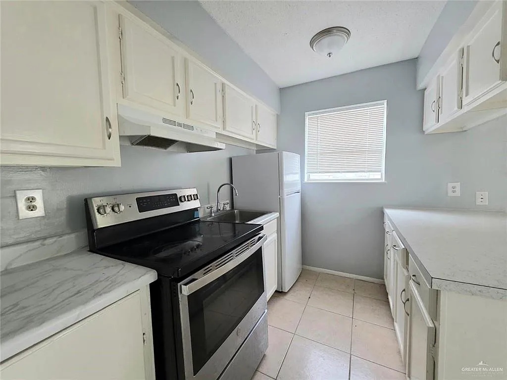 1 bed, 1.0 bath, 40037 sqft, $700 — Photo 4