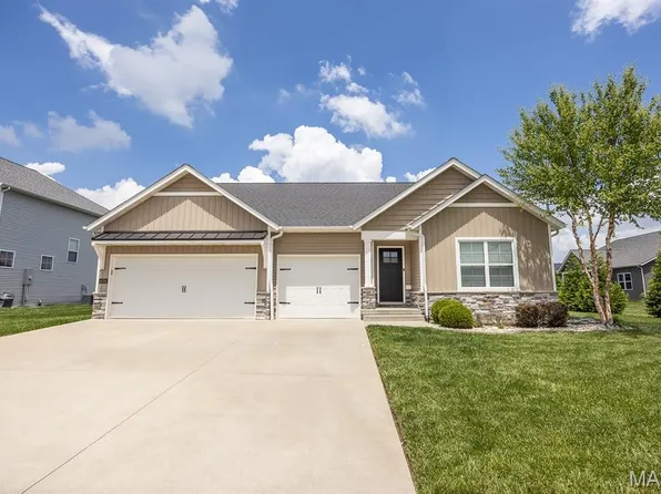 656 Fairway Wood Dr, O'Fallon, IL 62269