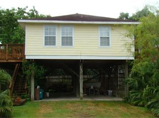 2143 E Winn St, Kemah, TX 77565