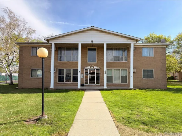 26305 W Seven Mile Rd, Redford, MI 48240