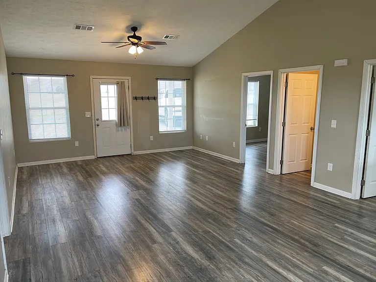1442 Quarles Rd — Photo 5
