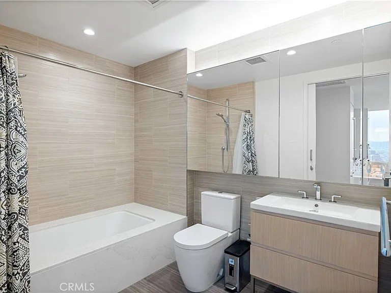 877 Francisco St #4111 — Photo 14