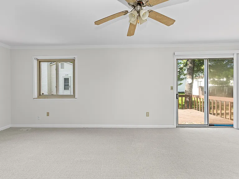 2907 Roundtree Dr — Photo 12