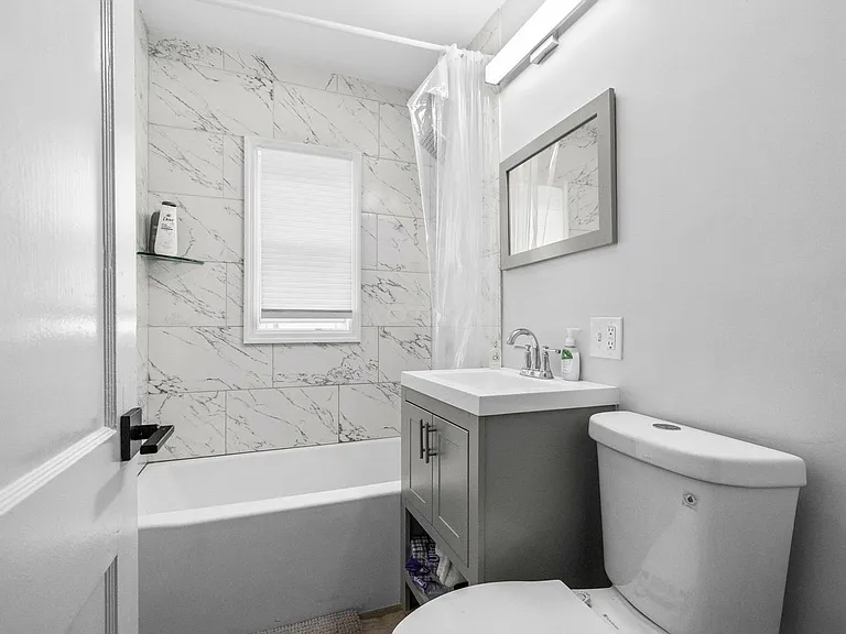 256 Main St #2 — Photo 7