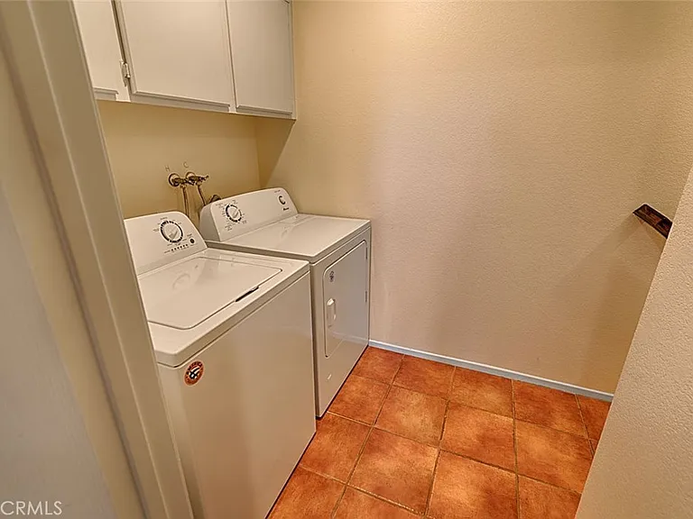 8015 E Treeview Ct — Photo 40