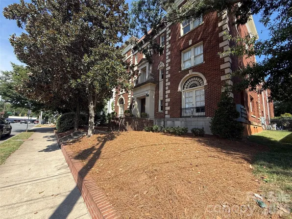 712 Louise Ave APT 203, Charlotte, NC 28204