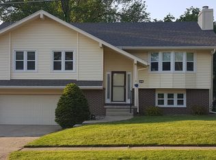 7401 Airline Ave, Urbandale, IA 50322