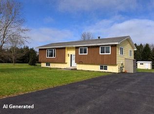 2041 N Shane Ln, Cheboygan, MI