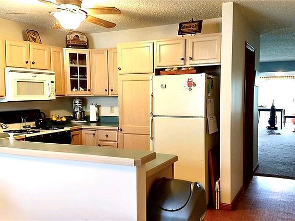2nd image of 830 Southwestern Run Unit 87