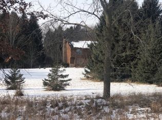 2672 Hadley Rd, Lapeer, MI 48446