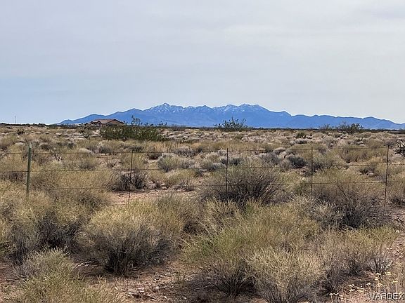 3rd image of 7812 E Devils Arch Drive