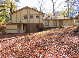 3194 Pin Oak Way, Doraville, GA 30340