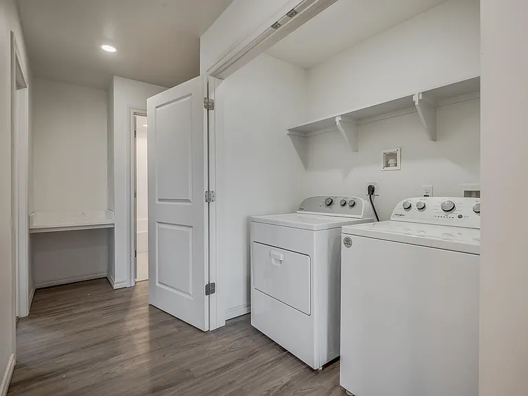 816 W Nevada Ave — Photo 38