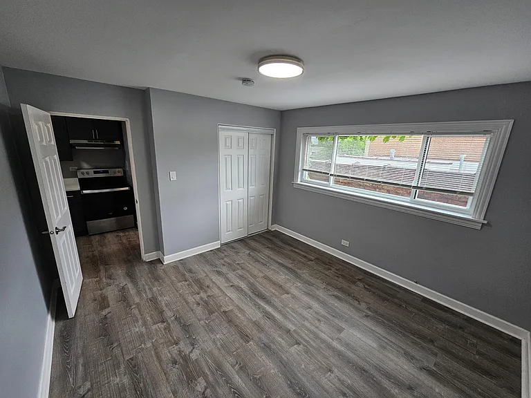 6915 Cermak Rd #7 — Photo 9