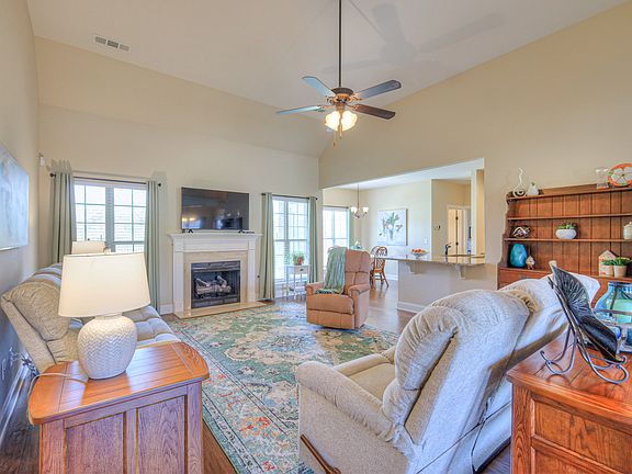 5th image of 103 Bonifay Dr