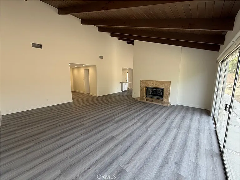 5301 Dubois Ave — Photo 4