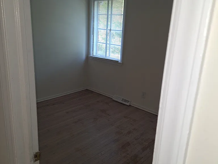 1916 Manteo Ct — Photo 26