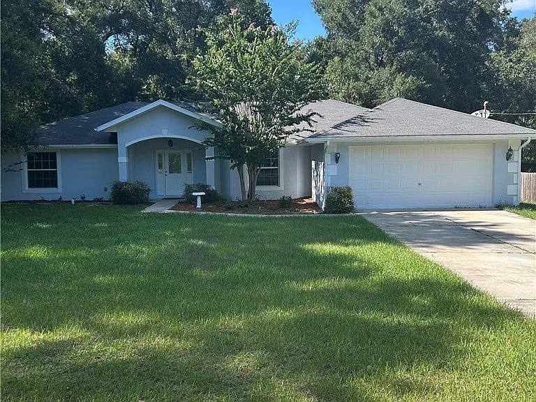 3075 E Crown Dr — Photo 1