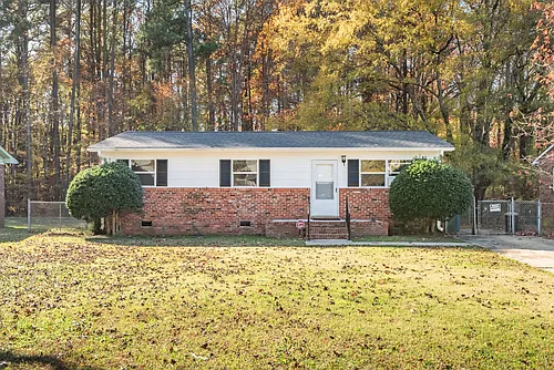 3516 Four Seasons Dr Photo 1