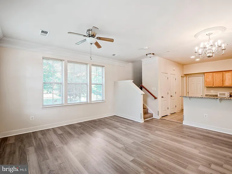 304 Orchard Ridge Dr — Photo 5