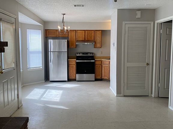 2nd image of 4103 Lennox APT 4