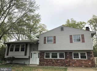 832 Whitman School Rd, Turnersville, NJ 08012