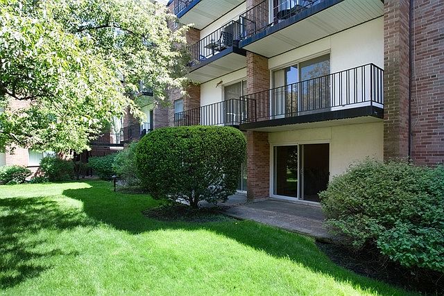 1st image of 6961 N Oakley Ave #A103