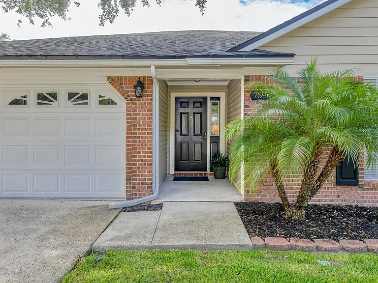 7596 Fawn Lake Dr N — Photo 28