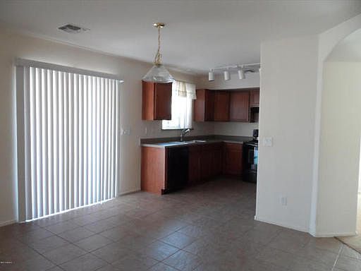 5th image of 1252 W Jersey Way