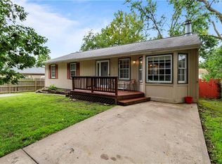 8634 Larsen St, Overland Park, KS 66214